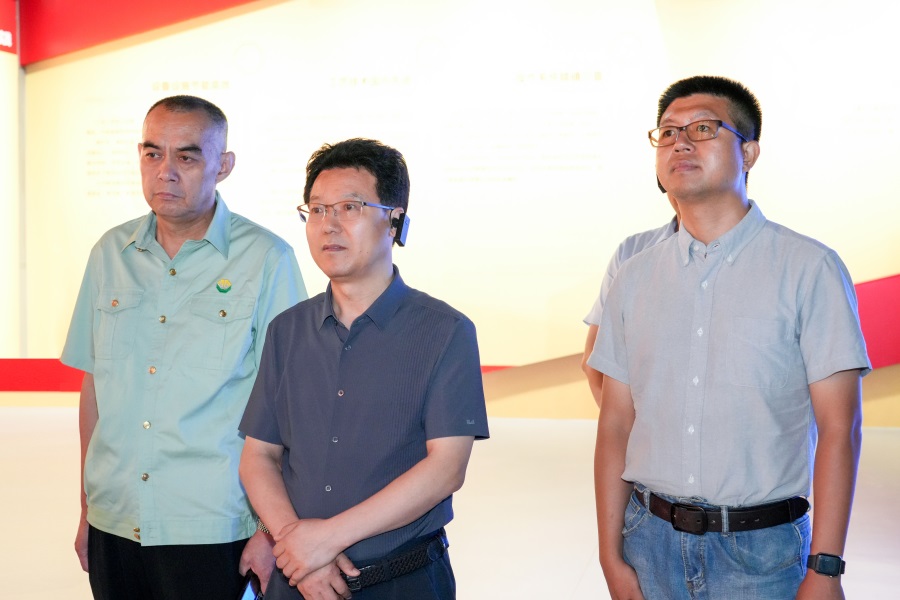 202406261719383980608052.jpg 2024.06.23省自然資源廳黨組成員、副廳長王馳蒞臨金徽股份調(diào)研.jpg